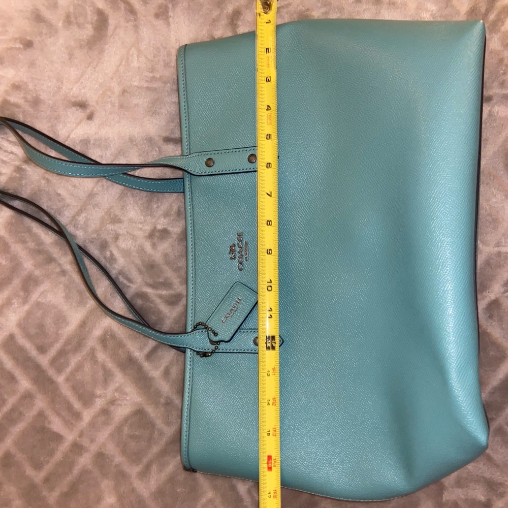 COACH TOTE - - Picture 2 of 8